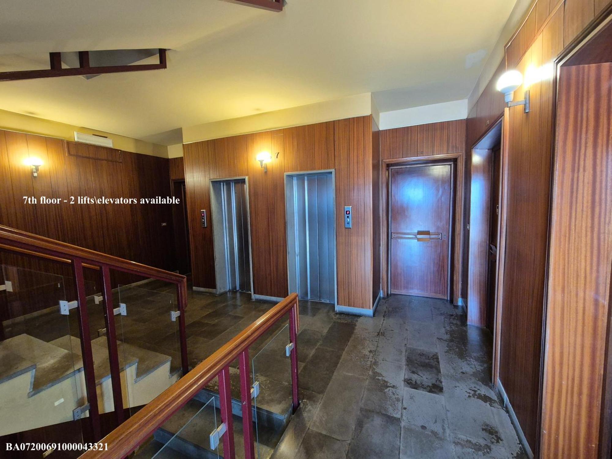 Front Beach Apartment - 3 Bedrooms 巴里 外观 照片