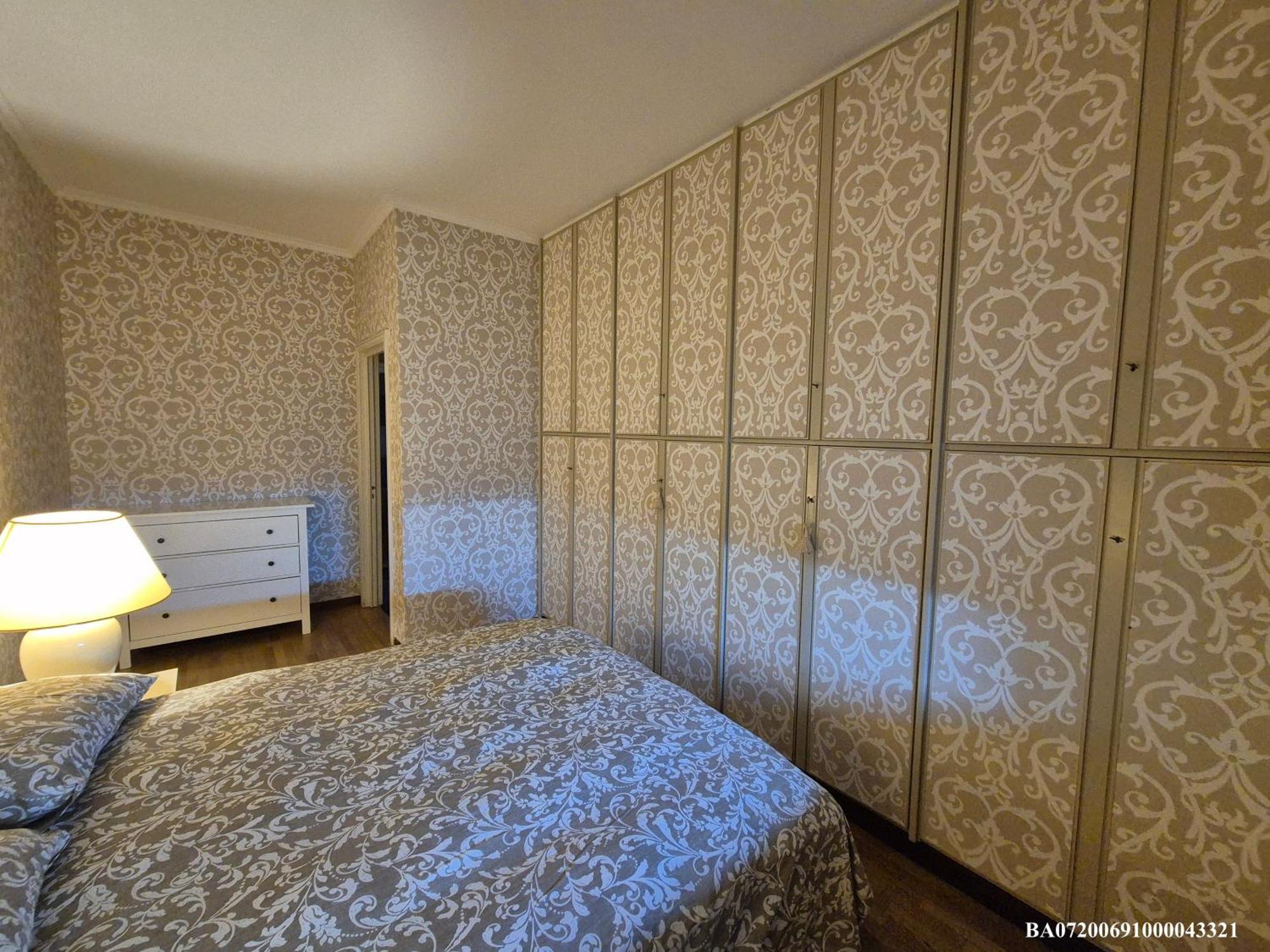 Front Beach Apartment - 3 Bedrooms 巴里 外观 照片