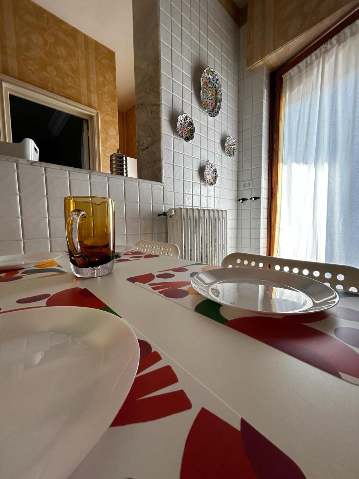 Front Beach Apartment - 3 Bedrooms 巴里 外观 照片