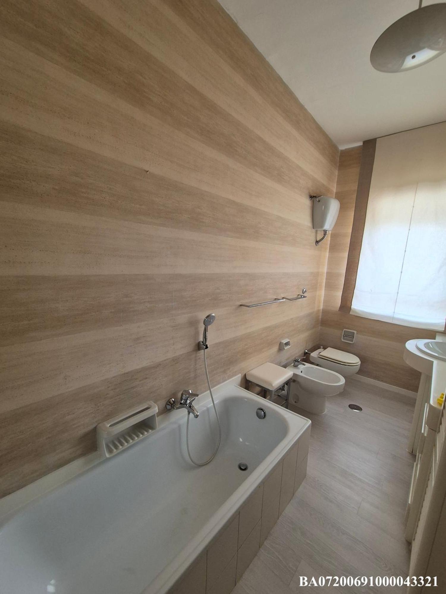 Front Beach Apartment - 3 Bedrooms 巴里 外观 照片