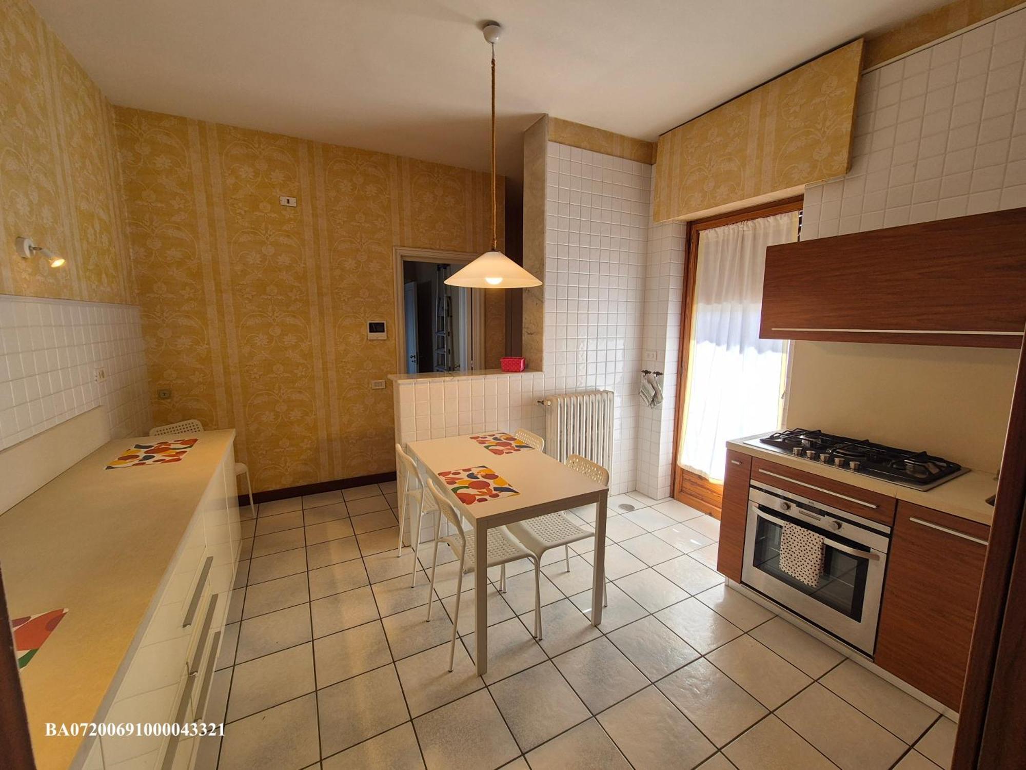 Front Beach Apartment - 3 Bedrooms 巴里 外观 照片